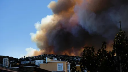 Prăpăd în Chile. Cel puţin 245 de locuinţe au fost distruse sau avariate de incendii