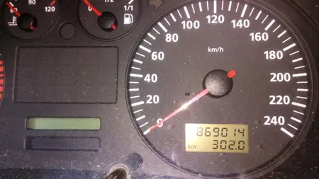 Maşina care a ajuns la un kilometraj record. Care este singura piesă înlocuită la 869.000 KM