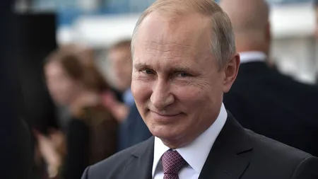 Vladimir Putin a promulgat o lege controversată. Toţi ruşii riscă să fie etichetaţi ca agenţi străini
