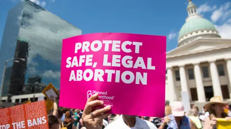 Parlamentul slovac respinge un proiect de lege restrictiv privind avortul