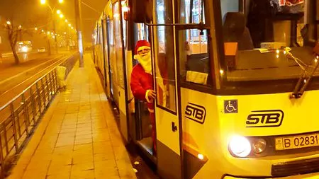 Gest uriaş făcut de un vatman. S-a îmbrăcat în Moş Crăciun iar ce a urmat a devenit viral pe Facebook FOTO