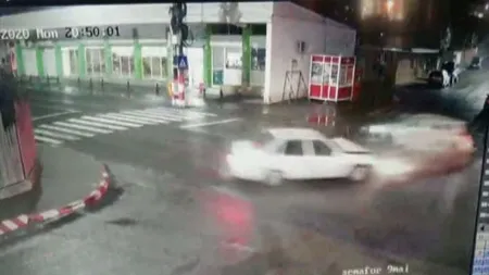 Accident cumplit în oraşul Băicoi! O fetiţă de 8 ani a murit în urma impactului. IMAGINI ŞOCANTE
