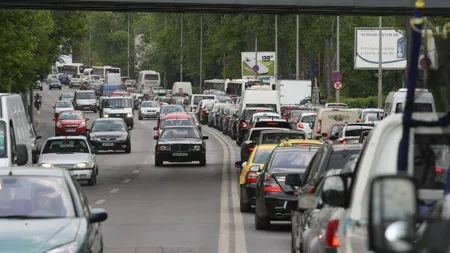 Autostrada Comarnic-Braşov va fi gata în ŞASE ani. Până atunci drumul până la munte va dura 