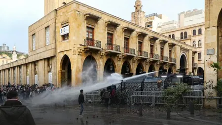 Cele mai violente proteste din Liban, după patru luni de manifestaţii. Aproape 400 de răniţi, imagini teribile VIDEO