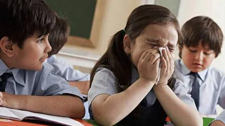 Alertă în şcolile din România! Copiii sunt verificaţi de gripă, iar cine prezintă simptome este trimis acasă
