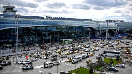 Panică în avion, aproape 200 de pasageri şi-au imaginat sfârşitul. O femeie a ameninţat că se aruncă în aer, la 13.000 înălţime