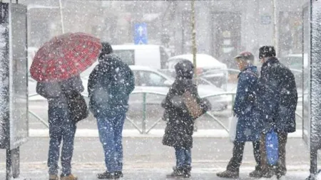 PROGNOZA METEO. Vremea schimbă foaia. Se răceşte în majoritatea regiunilor şi vin ninsorile şi în sud