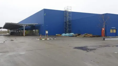 Jaful secolului a eşuat la Constanţa. Au intrat noapte în hypermarket, dar au plecat cu mâinile goale