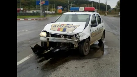 Accident grav cu o mașina de poliție aflată în misiune! Poliţiştii transportau un suspect de viol