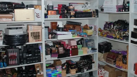 Sute de mii de produse contrafăcute au fost confiscate în 2019 de poliţiştii de frontieră. Acestea urmează să fie distruse