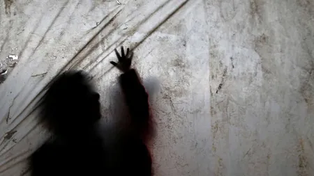 Descoperire şocantă: 50 de femei şi copii în sclavie