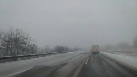 Atenţie, şoferi! Ninsoare pe A1 Sibiu-Deva şi carosabil parţial acoperit cu zăpadă pe secţiunea Deva-Nădlac