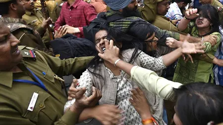 Violenţe religioase în India, sunt 32 de morţi