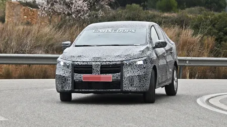 Imagini spectaculoase! Noua Dacia Logan 2021, surprinsă pe șosele în teste, înainte de lansarea de la Paris