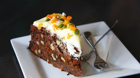 REŢETA ZILEI: Prăjitură cu nucă. Aşa îţi iese delicioasă