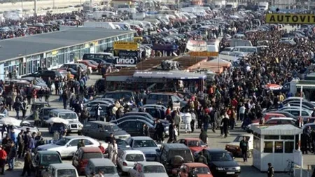 Poliţia a descins la Târgul Vitan din Capitală. Amenzi în valoare de 28.305 lei şi mii de produse confiscate