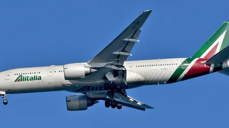 Compania aeriana Alitalia, nationalizata de catre Guvernul italian