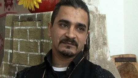 Cel mai sângeros CRIMINAL ROMÂN acuză gardienii că i-au furat pantofii