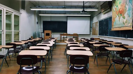 Inspectoratul şcolar al Capitalei cere suspendarea cursurilor pentru cel puţin patru săptămâni