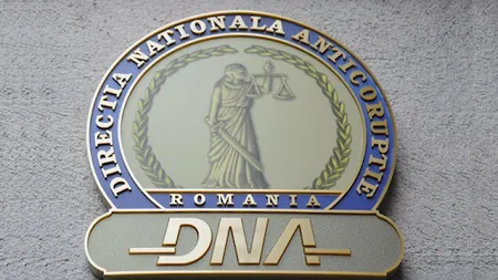 Comisar şef din cadrul Serviciului Permise şi Înmatriculări Galaţi, reţinut de DNA pentru luare de mită