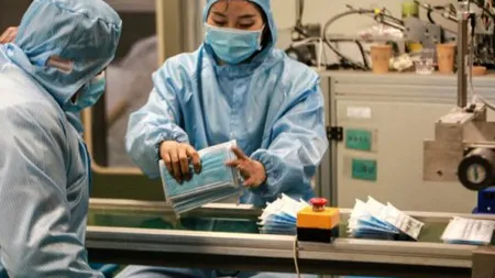 O fabrică de maşini electrice din China a devenit cel mai mare producător de măşti medicale din lume