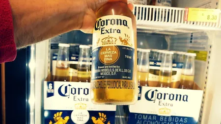 Vânzările de bere Corona, afectate de coronavirus. Producătorul a înregistrat pierderi de 170 de milioane de dolari