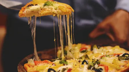 Pizza facuta in casa