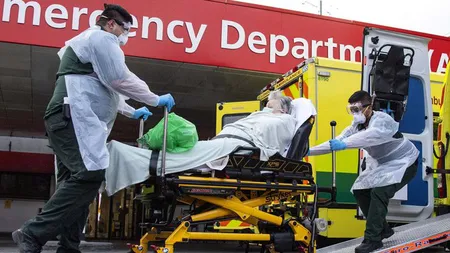 COVID-19. Record de morţi într-o singură zi, în Marea Britanie, aproape 400. Între victime se află şi un tânăr de 19 ani