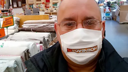 Retailerul Hornbach nu-şi mai lasă clienţii în magazin fără mască! Cine vine fără mască poate cumpăra una cu 5,3 lei