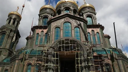 Noua catedrală-mamut din Rusia conţine mozaicuri cu Putin, Stalin şi anexarea Peninsulei Crimeea