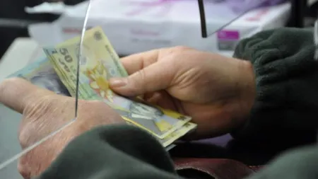 Circa 150.000 de români au cerut până acum amânarea ratelor la credite