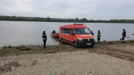SCENE ŞOCANTE Pompierii au scos ŞASE CADAVRE cadavre din Dunăre