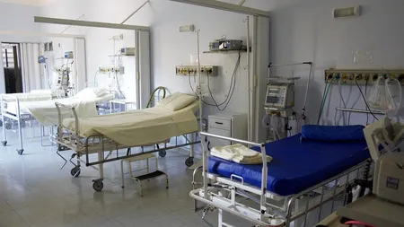 Plângere penală îndreptată împotriva managerului unui spital din Capitală. Acesta ar fi periclitat siguranţa medicilor şi pacienţilor