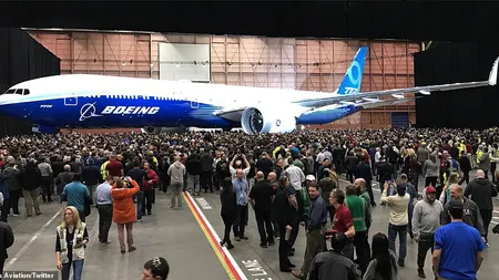 Boeing a concediat peste 12.000 de angajaţi pe fondul crizei. Care este strategia companiei pentru a depăşi impasul