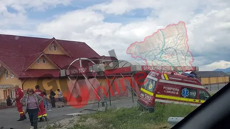 Accident grav cu ambulanţa aflată în misiune