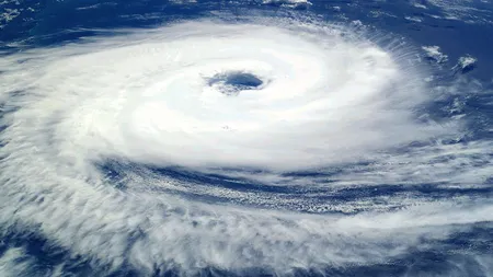 Studiu: Încălzirea globală determină formarea de uragane mai puternice