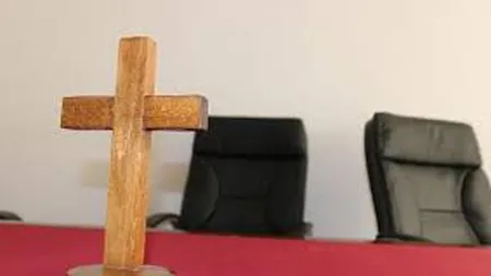 Mai multe persoane infectate cu coronavirus după ce au participat la un ritual religios în Maramureş