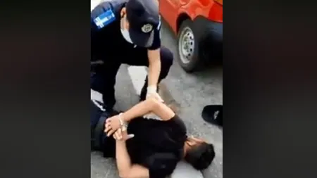 Hoţi prinşi de jandarmi după o alergare de 20 de minute printre blocuri