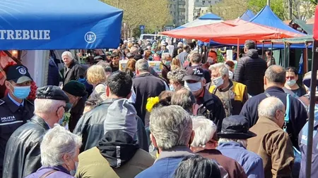 Accesul cumpăratorilor în Piaţa Obor din Bucureşti, posibil doar după măsurarea temperaturii
