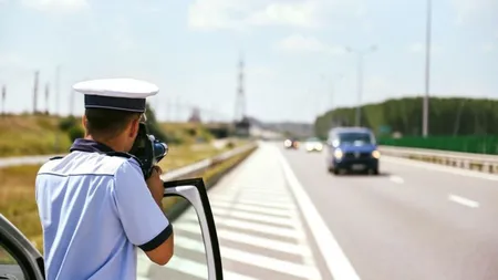 Trei şoferi prinşi de Poliţie circulând cu peste 200 km la oră pe Autostrada Soarelui