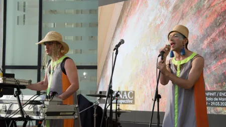 Reacţia MNAC după prestaţia grupului Fluid la redeschiderea Muzeului  