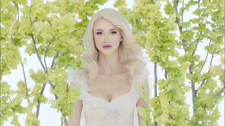 Andreea Bălan poartă rochia de mireasă de la nunta cu George Burcea în noul videoclip: 