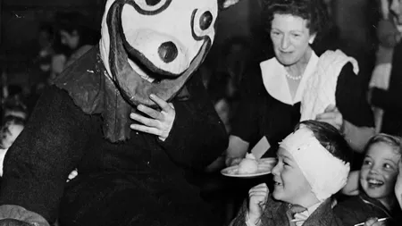 Cum arata primul Mikey Mouse din istorie?! Walt Disney facuse celebrul sau personaj sa semene mai mult cu un sobolan. Imagini de arhiva