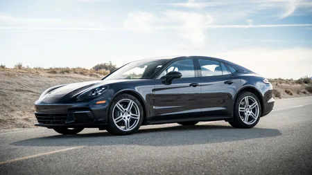 Maşini de lux confiscate de la infractori, scoase la licitaţie de statul român. Porsche Panamera şi Audi Q7 se află pe listă