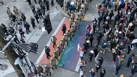 O nouă noapte cu proteste în SUA. La Seattle poliţia a intervenit violent VIDEO