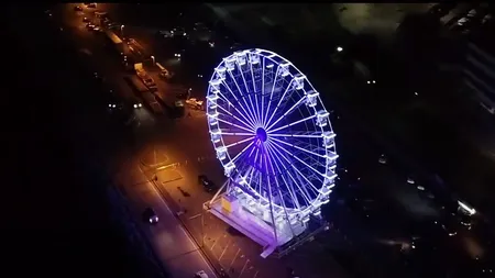 Nouă atracţie turistică în Constanţa. O roată panoramică a fost inaugurată în apropierea Cazinoului. Cum arată Tomis Eye VIDEO