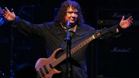 Celebrul Steve Priest, basist şi solist al trupei The Sweet, a murit la 72 de ani