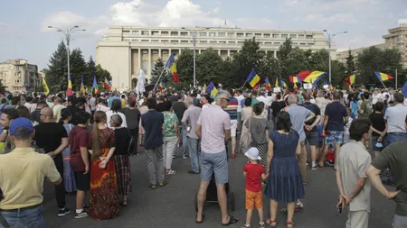 Un nou protest în Piaţa Victoriei împotriva legii izolării şi carantinării