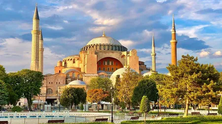 Patriarhia Română susţine menţinerea statutului de muzeu al Bisericii Sfânta Sofia din Istanbul