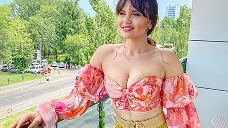 Cristina Şişcanu şi-a etalat formele la plajă. Fanii au fost dezamăgiţi: 
